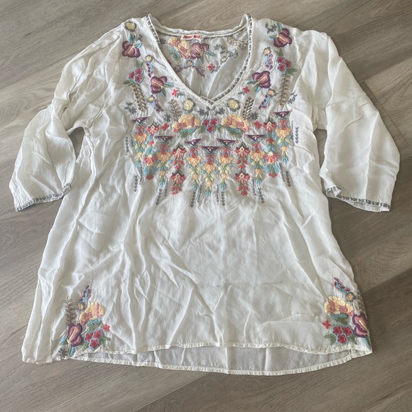 Johnny Was Priscilla Blouse 3/4 Sleeve Semi Sheer Embroidered Floral V-Neck EUC - Picture 7 of 7